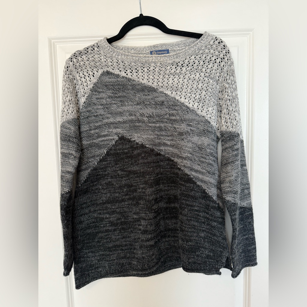 Democracy Women's Gray Color Block Sweater
